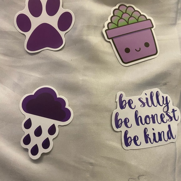 40 Vinyl Stickers - Picture 7 of 10